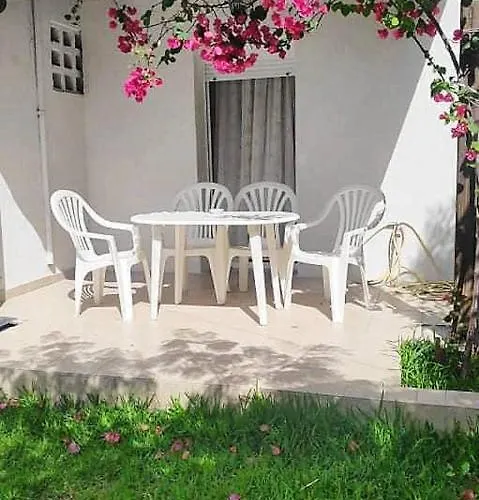 Maisonette With Garden& Parking Polichrono *